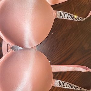 Victoria’s Secret bra